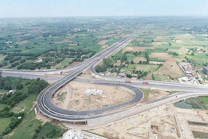 delhi-mumbai_expressway.jpg