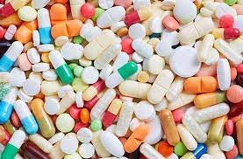 नशीली गोलियों का फल फूल रहा अवैध कारोबार, 1145 दवाइयां जब्त