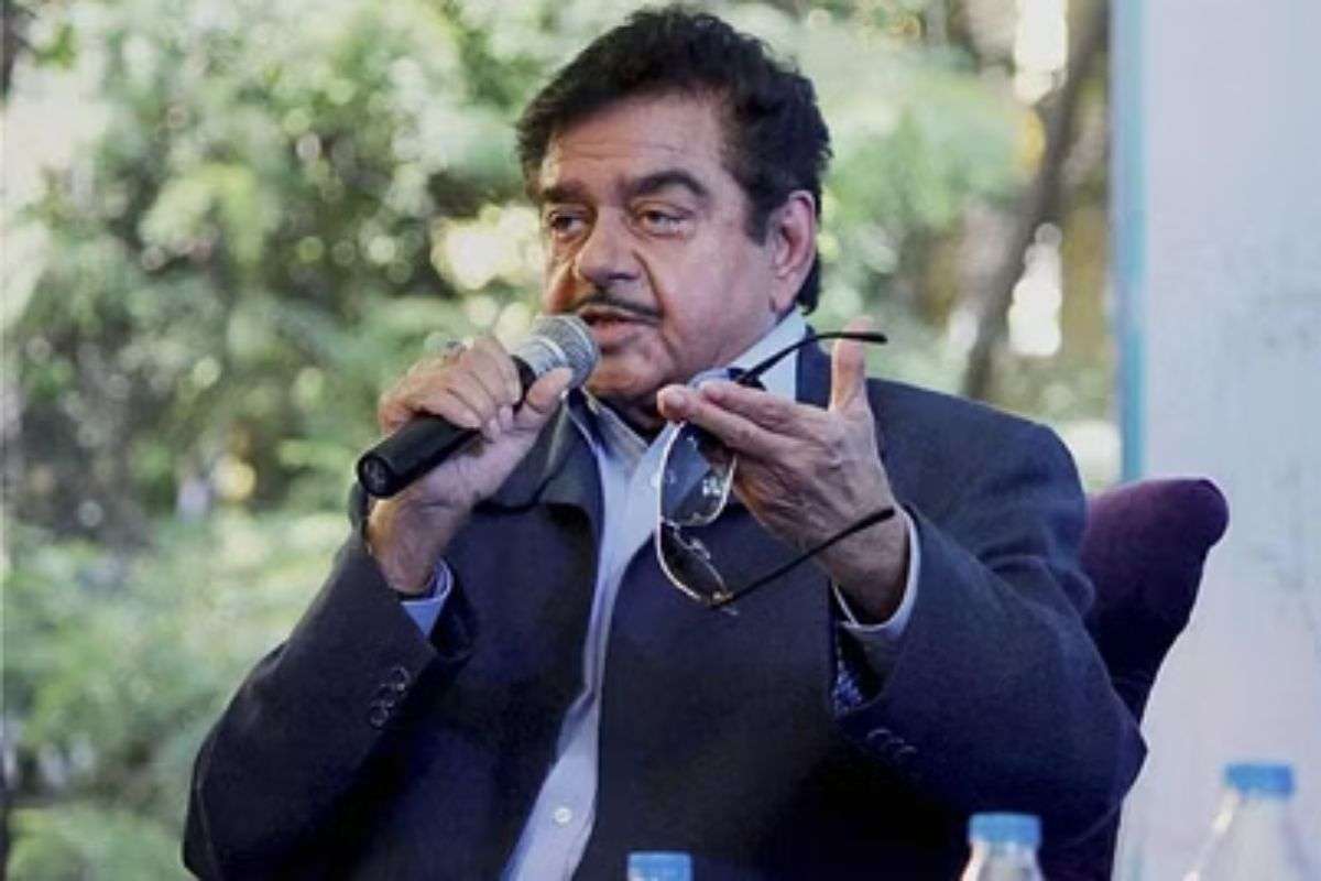  Lok Sabha Election 2024 Shatrughan Sinha to Anuradha Paudwal these Bollywood celebs will contest election season watch list