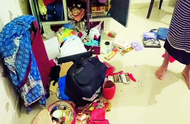 ट्रांसपोर्टर के सूने मकान से हजारों की नगदी और जेवरात चोरी