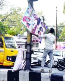 दोपहर तक ताबड़तोड़ भूमिपूजन, रात तक पोस्टर, बैनर हटाए