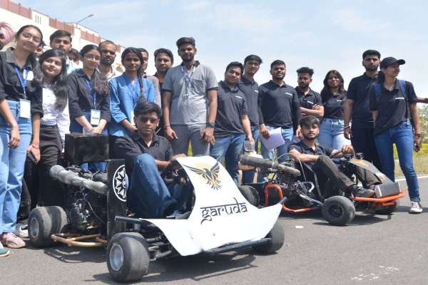 थार महोत्सव में गो कार्ट व रोबो रेस का दिखा जलवा...देखिए तस्वीरें