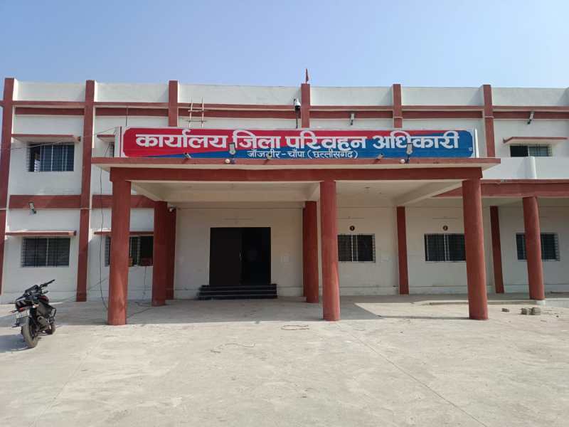 पड़ोसी जिलों में दौड़ेगी ई सिटी बसें, यहां तो बसें ही बेपटरी