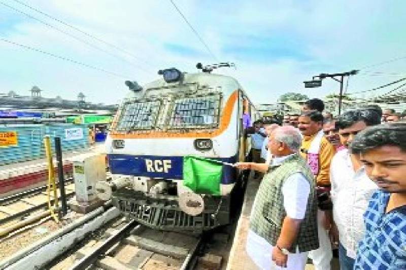 railways_cheapest_railway_journey_is_now_through_memu_train_flagged_off_minister_narendra_singh_tomar.jpg