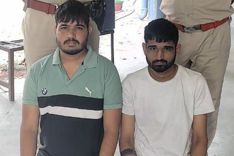 कॉल गर्ल सप्लाई करने का झांसा देकर साइबर ठगी करने वाले दो बदमाश गिरफ्तार