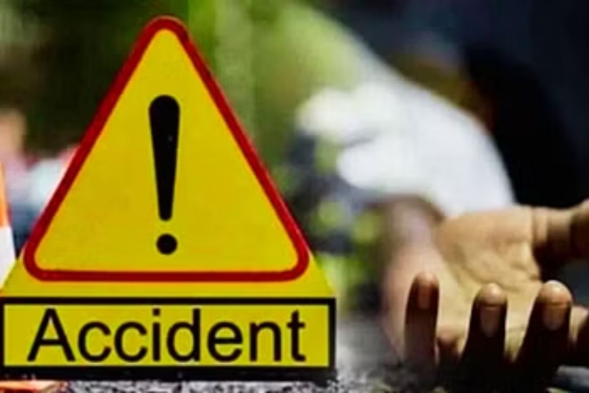 Bihar: NH 31 पर बारातियों से भरी कार और ट्रैक्टर की जोरदार भिड़ंत, 7 लोगों की
मौत, 3 घायल