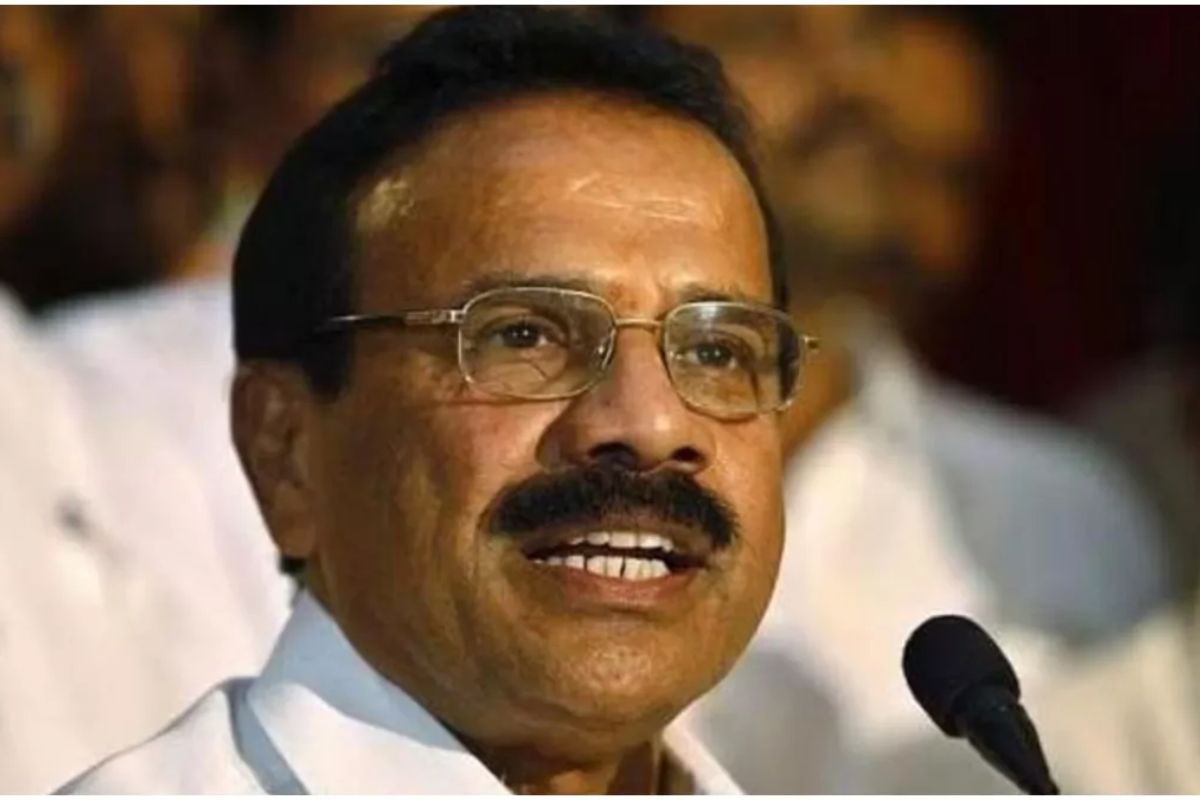 BJP MP Sadananda Gowda may join Congress tomorrow