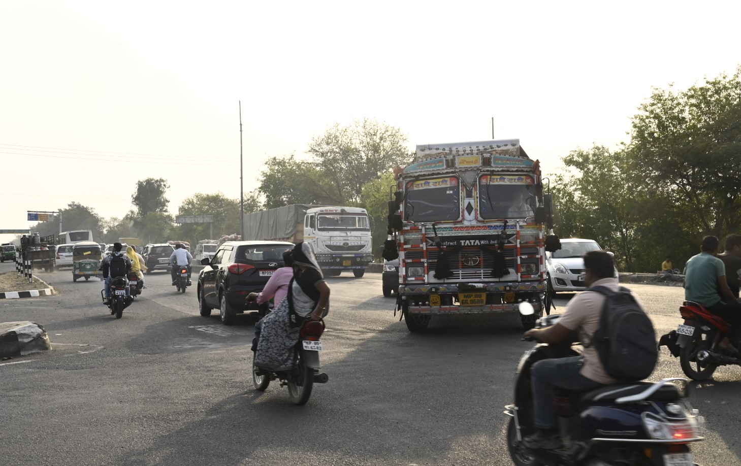 रसूलपुर तिराहा… वाहनों का अधिक दबाव, रोज लग रहा जाम, ब्रिज का प्रस्ताव अधर में