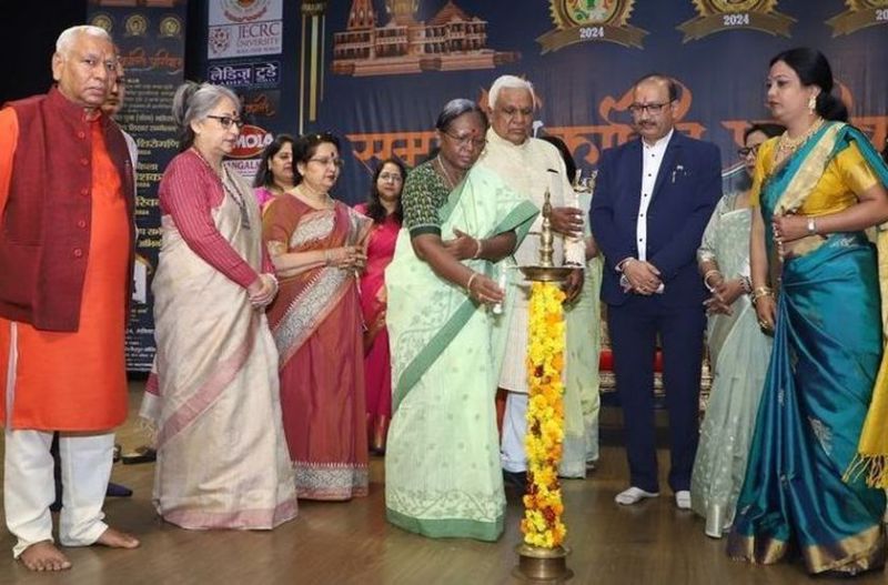 देश की प्रभावशाली महिलाओं को राष्ट्रीय शक्ति शिखर सम्मेलन में किया सम्मानित