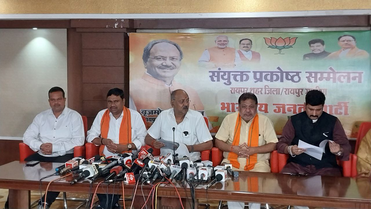 वीडियो देखें….बृजमोहन बोले- विक्टिम कार्ड खेलने से चुनाव में भूपेश खुद को हार से बचा नहीं पाएंगे