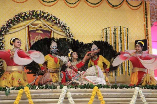 Phag Utsav in Govind Dev Ji Temple