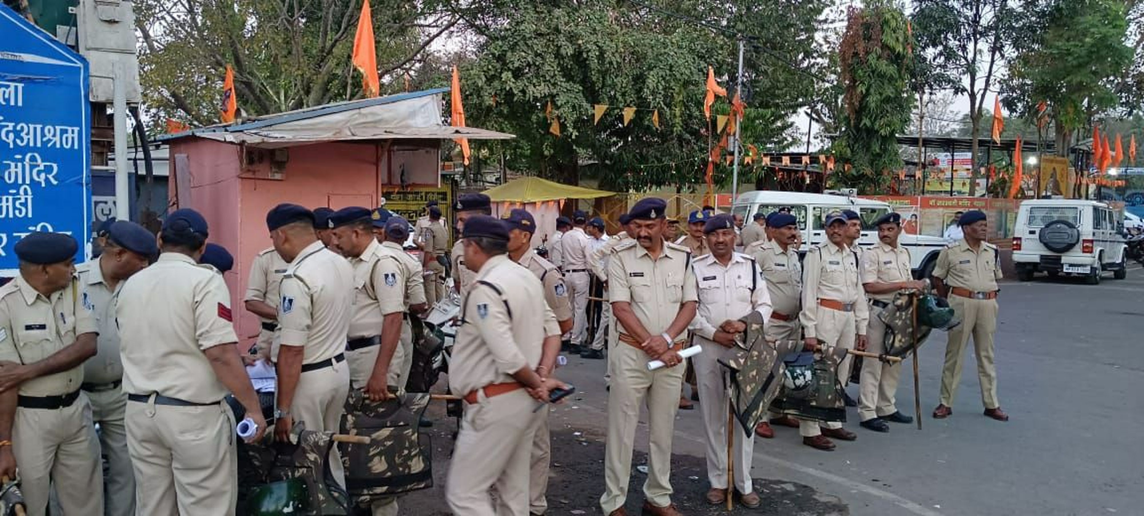 Patrika Update-पुलिस छावनी में तब्दील हुई भोजशाला, एएसआई टीम के द्वारा किया जा
रहा सर्वे
