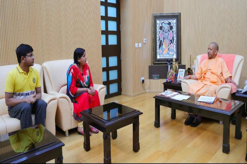 Supervisor Akhilesh Singh Chauhan family