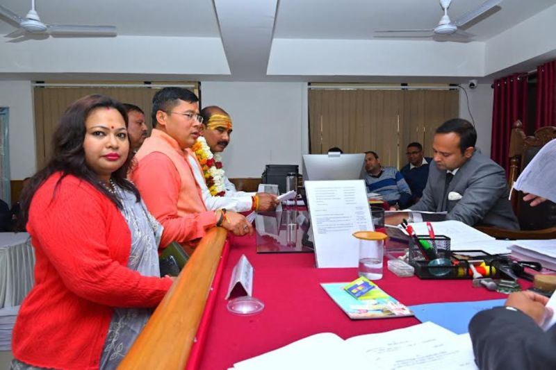 bjp_candidate_from_almora_ajay_tamta_filed_nomination_for_lok_sabha_elections_today_1.jpg