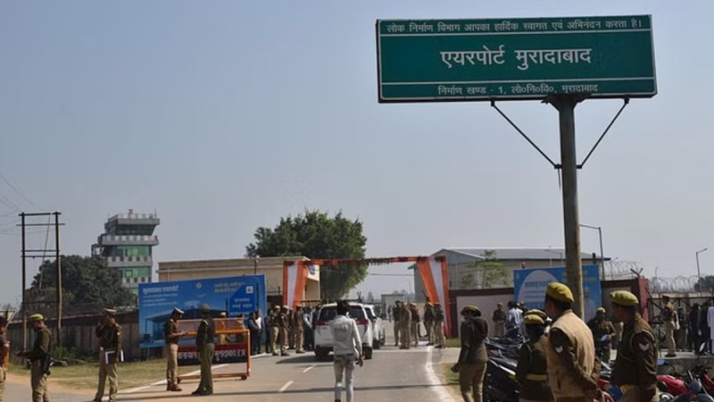 even-after-inauguration-flight-service-did-not-start-in-moradabad.jpg