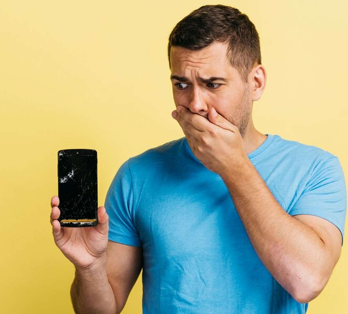 सावधान! मोबाइल फोन का ज्यादा इस्तेमाल पुरुषों को बना सकता है नपुंसक!