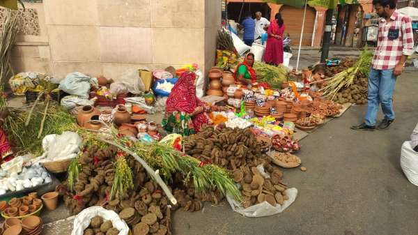 Holi worship material sold in the market