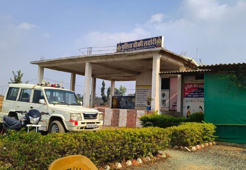 Loot with mother-daughter