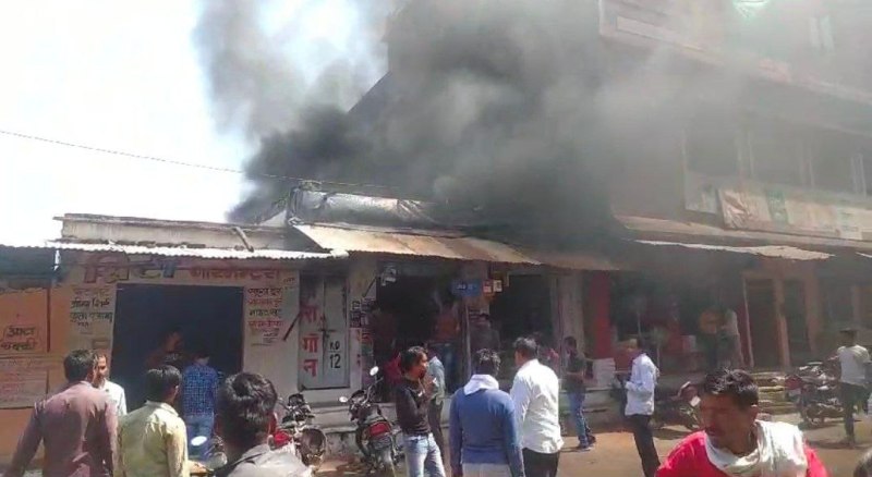 खनियांधाना में रुई गोदाम में भडक़ी आग, दमकल ने पाया आग पर काबू