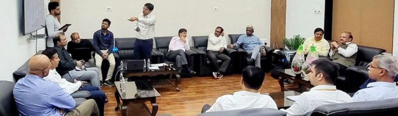 रेलवे बोर्ड के सदस्य ने किया सूरत स्टेशन के पुनर्विकास का निरीक्षण