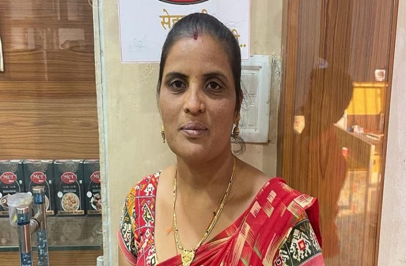 She News - 8वीं पास वर्षा बना रहीं महिलाओं को आत्मनिर्भर