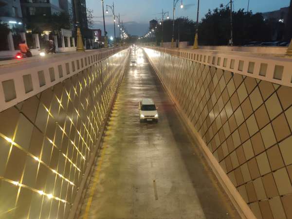 Lakshmi Mandir Tirahe Underpass becomes dark