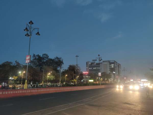Lakshmi Mandir Tirahe Underpass becomes dark