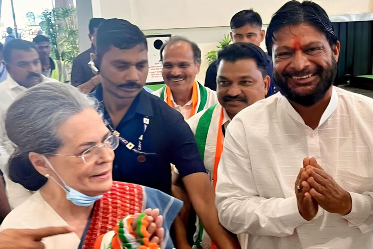 Pradeep Jain Aditya with Sonia Gandhi