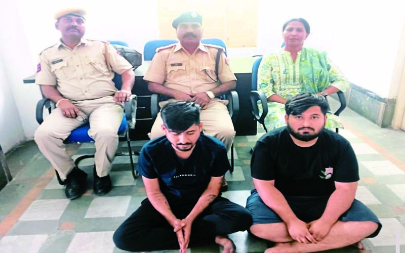 एक करोड़ से अधिक की ऑनलाइन धोखाधड़ी करने वाले दो शातिर साइबर ठग गिरफ्तार