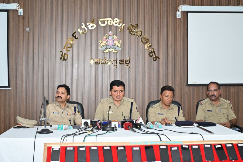 करोडों रुपए मूल्य के चावल व अन्य सामग्री जब्त