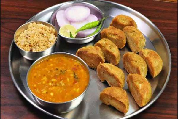 popular madhya pradesh famous food
