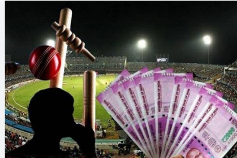 IPL क्रिकेट मैच में सट्टा खिलाने वाला आरोपी गिरफ्तार, पैसे और मोबाइल जब्त..