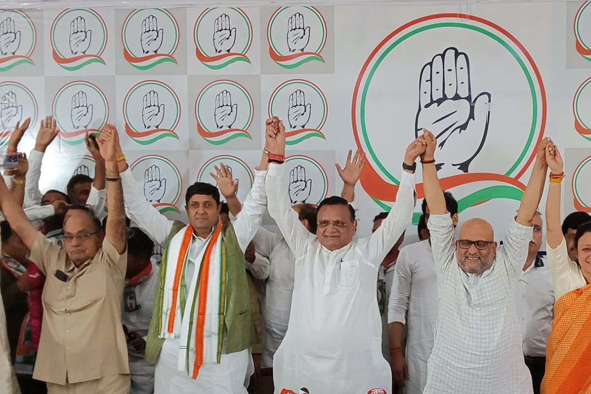 ujjwal_raman_singh_joins_congress_before_lok_sabha_election_2024.png