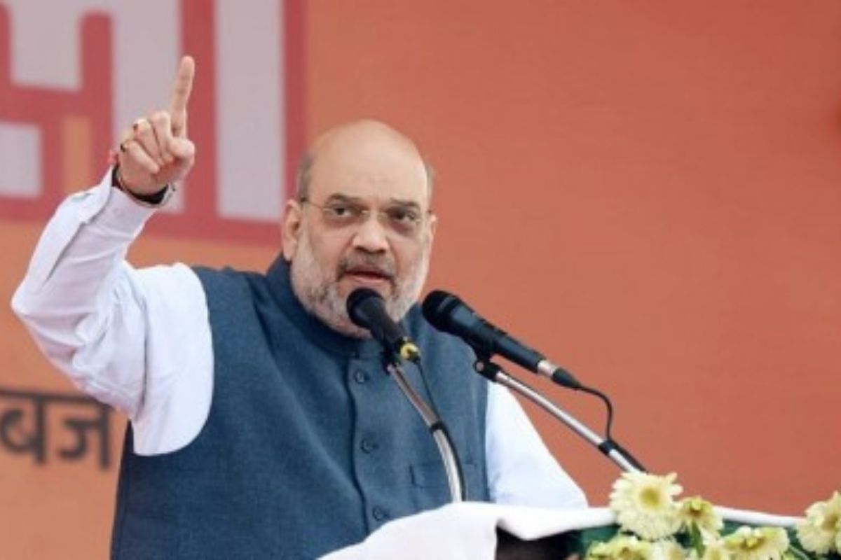lok sabha elections 2024 amit shah says sp has to be cleaned up goons are migrating in up