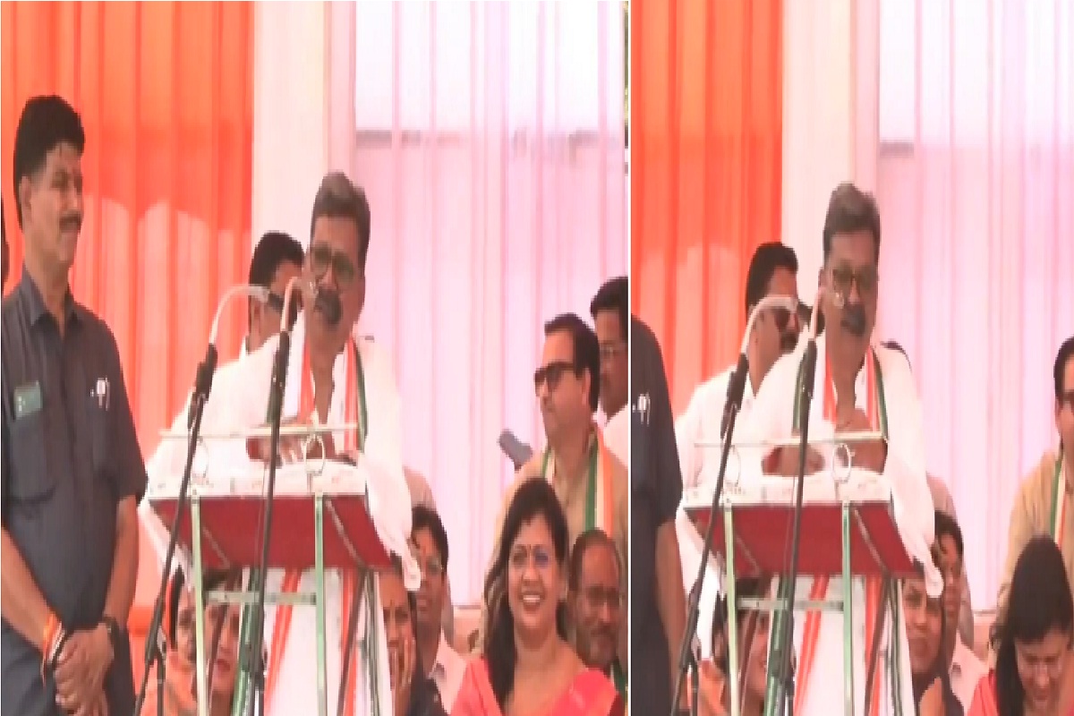 VIRAL VIDEO: नेता प्रतिपक्ष महंत का विवादित बयान, कहा- मोदी का सिर फोड़ने वाला आदमी चाहिए...