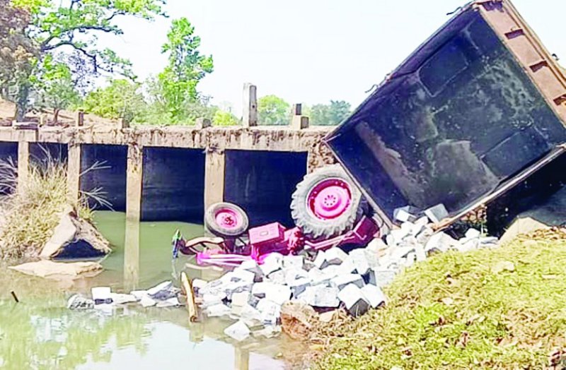 Tractor fell into mountain river.