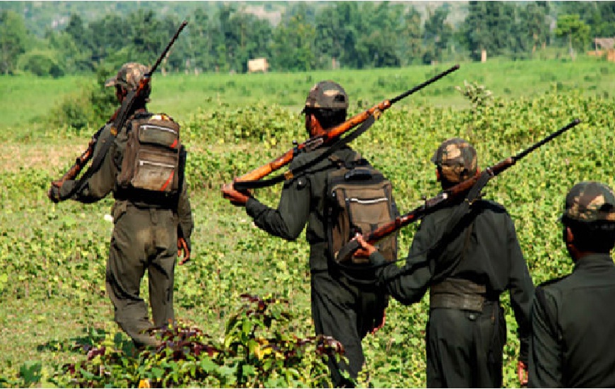 Naxal Terror: मुठभेड़ की दहशत से ग्रामीण की मौत, जंगल में धमाका सुनकर तोड़ा दम