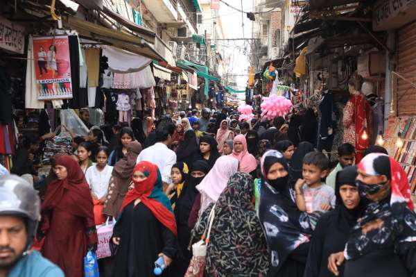 Crowd of shoppers in the market on Eid