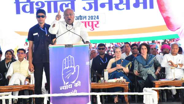 Congress's first big rally in Jaipur during Lok Sabha election campaig