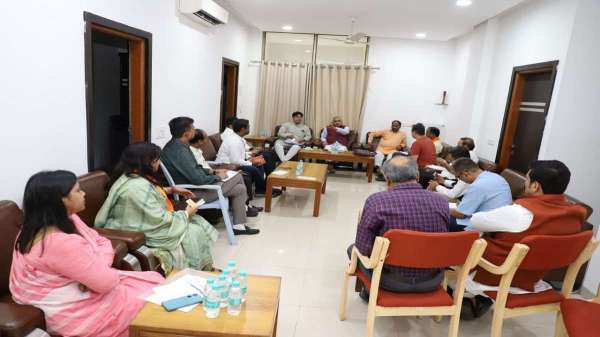 लोकसभा चुनाव के लिए ALERT हुई भाजपा, सोशल मीडिया में करेंगे ऐसा कमाल... कांग्रेस के उड़ जाएंगे तोते, See Photos