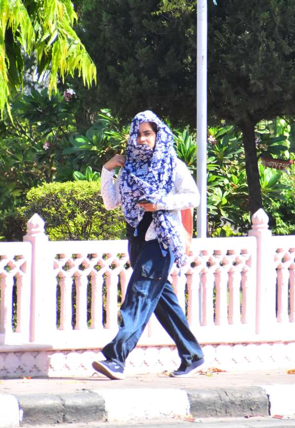 The weather changed and the heat started increasing during the day.