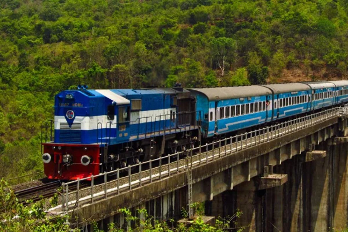 raunning_train.jpg