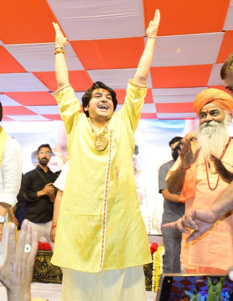 मैं केवल सनातन धर्म की बात करने आया हूं, आज मैं किसी प्रकार की अर्जी नहीं लूंगा : धीरेंद्र शास्त्री