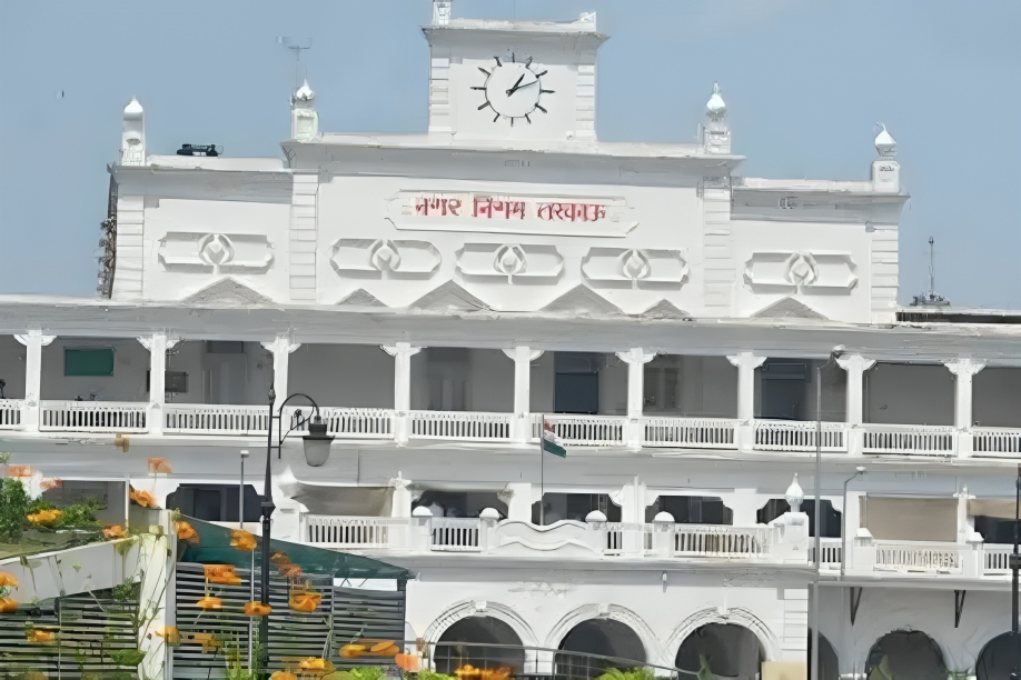 Municipal Corporation in Lucknow