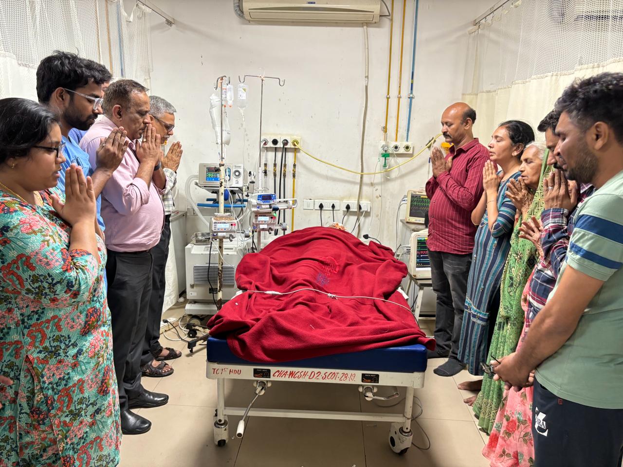 Video news : अहमदाबाद सिविल अस्पताल में ब्रेन डेड मरीज की त्वचा, किडनी, लिवर व
आंखों का दान