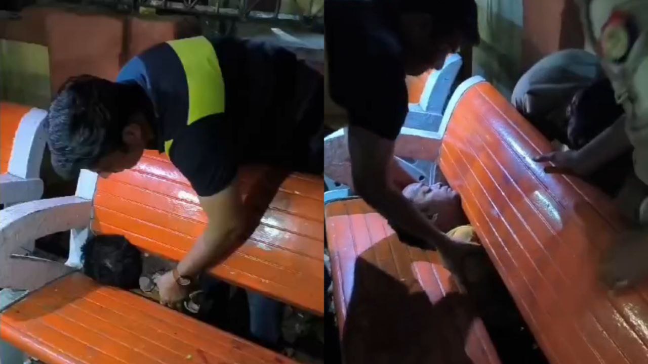 वीडियो: पार्क में बैठने के लिए लगाई गई बेंच में फंसी युवक की गर्दन, मचा हड़कंप
