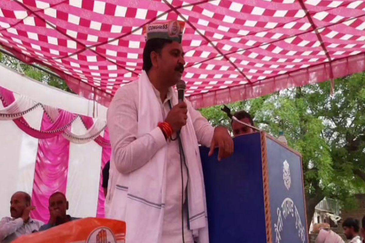 अलवर जिले के सभी विकास कार्य 10 वर्ष में भाजपा ने अटकाए- टीकाराम जूली