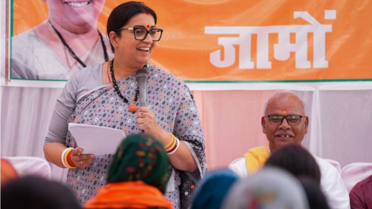 Smriti Irani says When Covid came no person from Congress party was seen