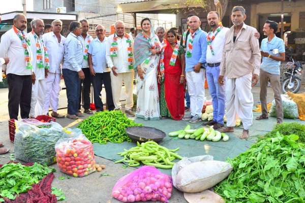 Himanshi Gehlot vote appeal for Vaibhav Jalore Sirohi Congress Candidate 2