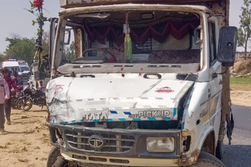woman dies in mini truck and jeep accident in banswara